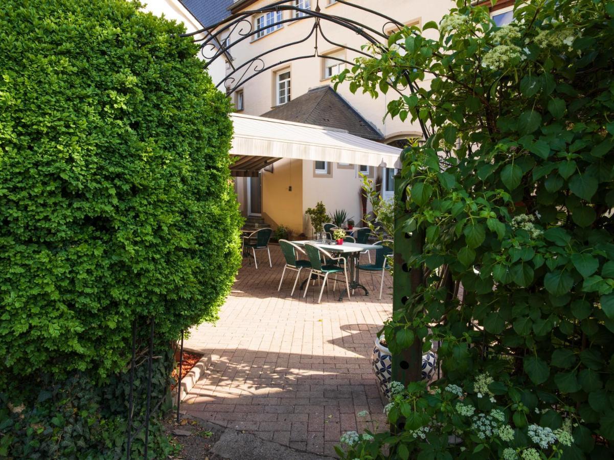 Hotel - Restaurant " Victor Hugo" Vianden Exteriér fotografie