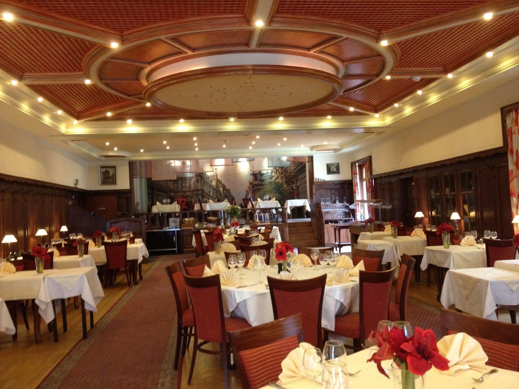 Hotel - Restaurant " Victor Hugo" Vianden Exteriér fotografie